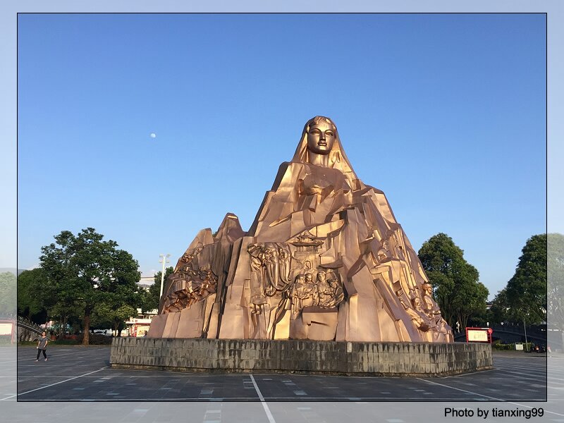 騰沖常規戶外拓展訓練培訓團建會展場地推薦--騰沖三橋廣場