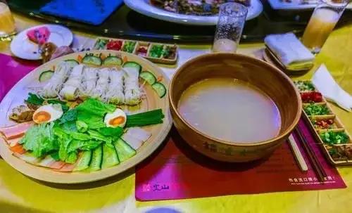 騰沖旅游，這20道當地傳統特色美食不容錯過，讓你品味云南風味