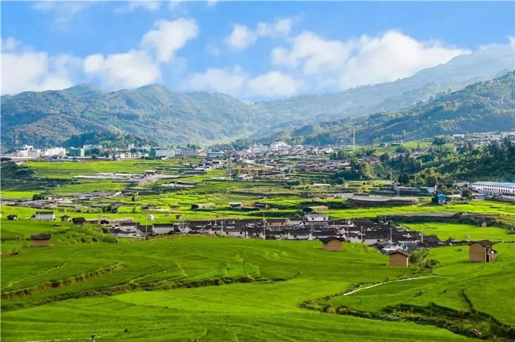 騰沖旅游美食推薦：人間煙火 會“跳舞”的阿昌族美食